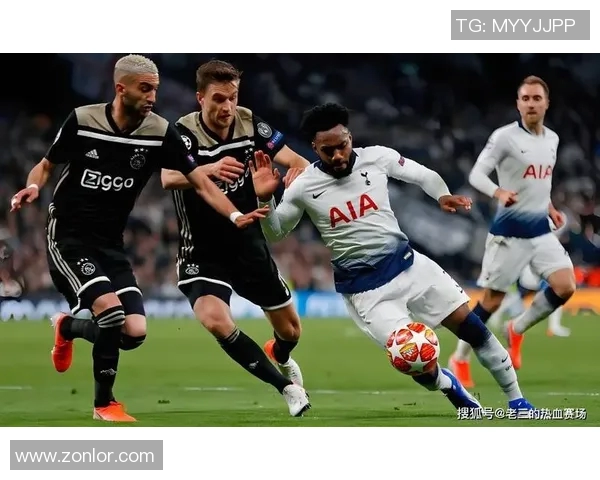 热刺与曼联激战成平局双方表现各有千秋引发热议